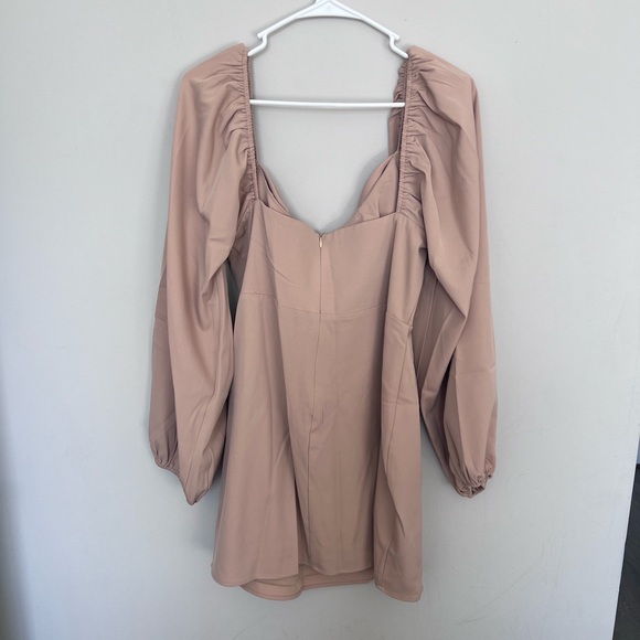 Princess Polly dress - Picture 2 of 3